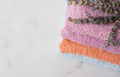 REWIN IN 105 S | Reaktif ve Direkt Boyamalarda Yaş Haslık Güçlendirici Fiksatör resmi